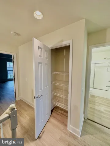 $3,500 | 42904 Bittner Square, Ashburn, VA 20148