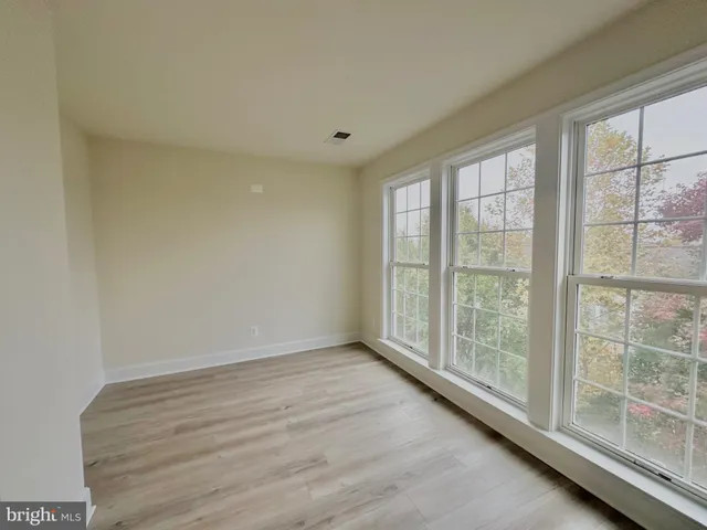 $3,500 | 42904 Bittner Square, Ashburn, VA 20148