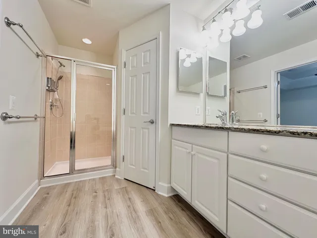 $3,500 | 42904 Bittner Square, Ashburn, VA 20148