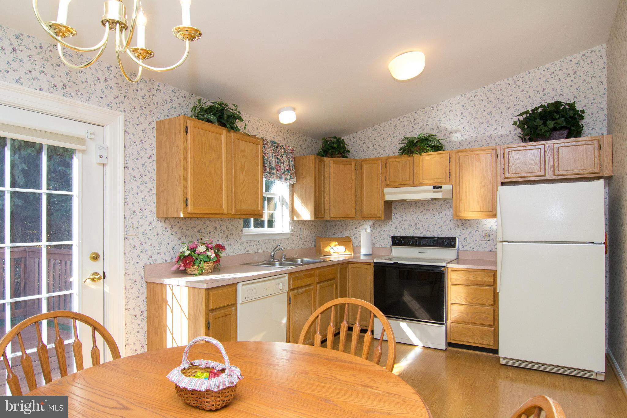 3797 Dakota Road Hampstead, MD 21074 - Photo 6 of 19 Kitchen - Bright