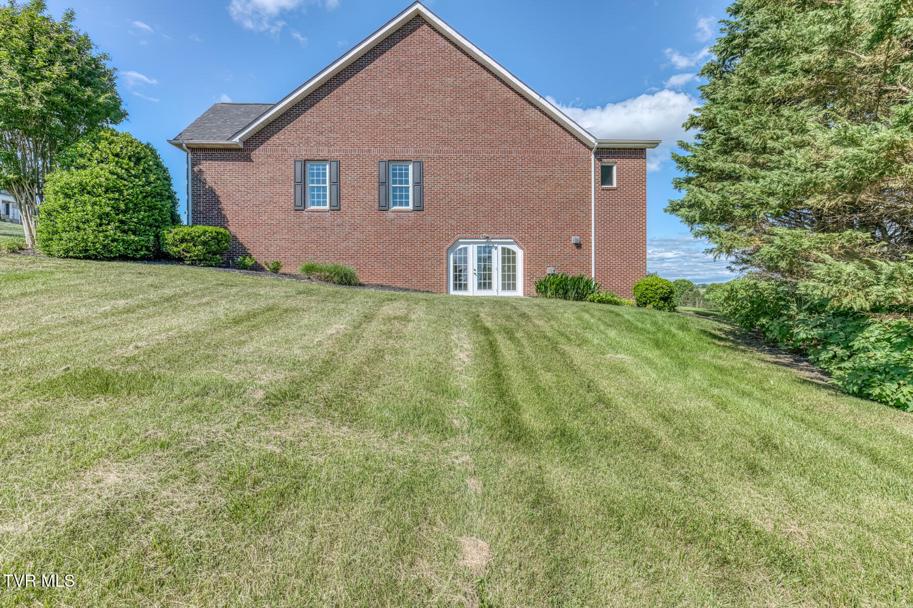 151 Laurel Ridge Drive Jonesborough, TN 37659 - Photo 96 of 106 151 Laurel Ridge Dr-98