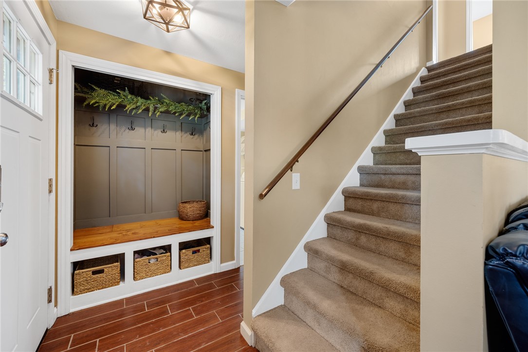 301 Ridge Road Ontario, NY 14519 - Photo 5 of 50