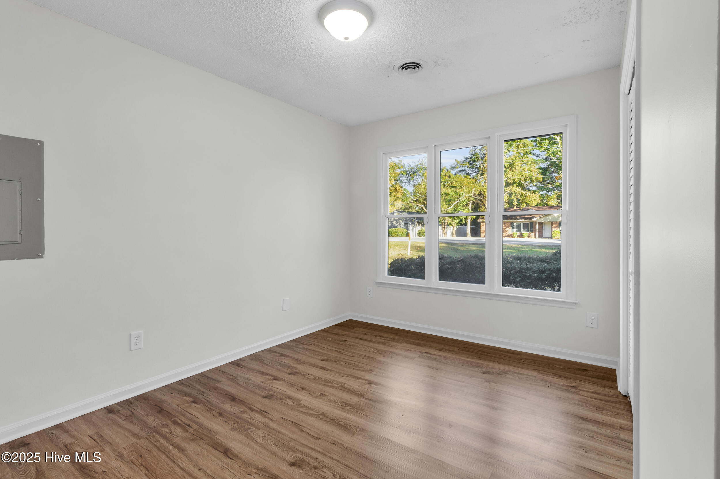 1611 RaceTrack Road New Bern, NC 28562 - Photo 13 of 27 13_15