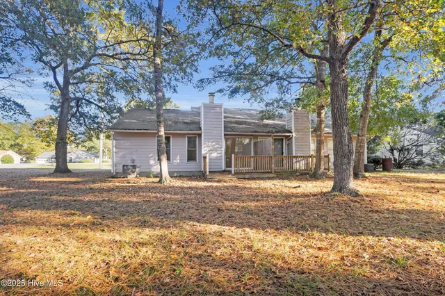 $1,350 | 1611 RaceTrack Road, New Bern, NC 28562