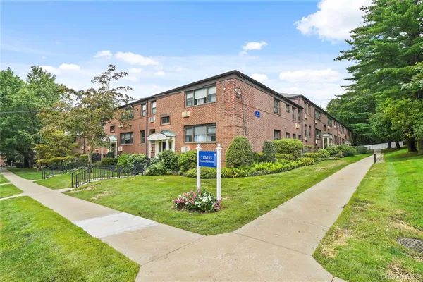 $459,990 | 113 Beacon Hill Drive, Unit E25, Dobbs Ferry, NY 10522