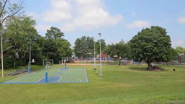 $459,990 | 113 Beacon Hill Drive, Unit E25, Dobbs Ferry, NY 10522