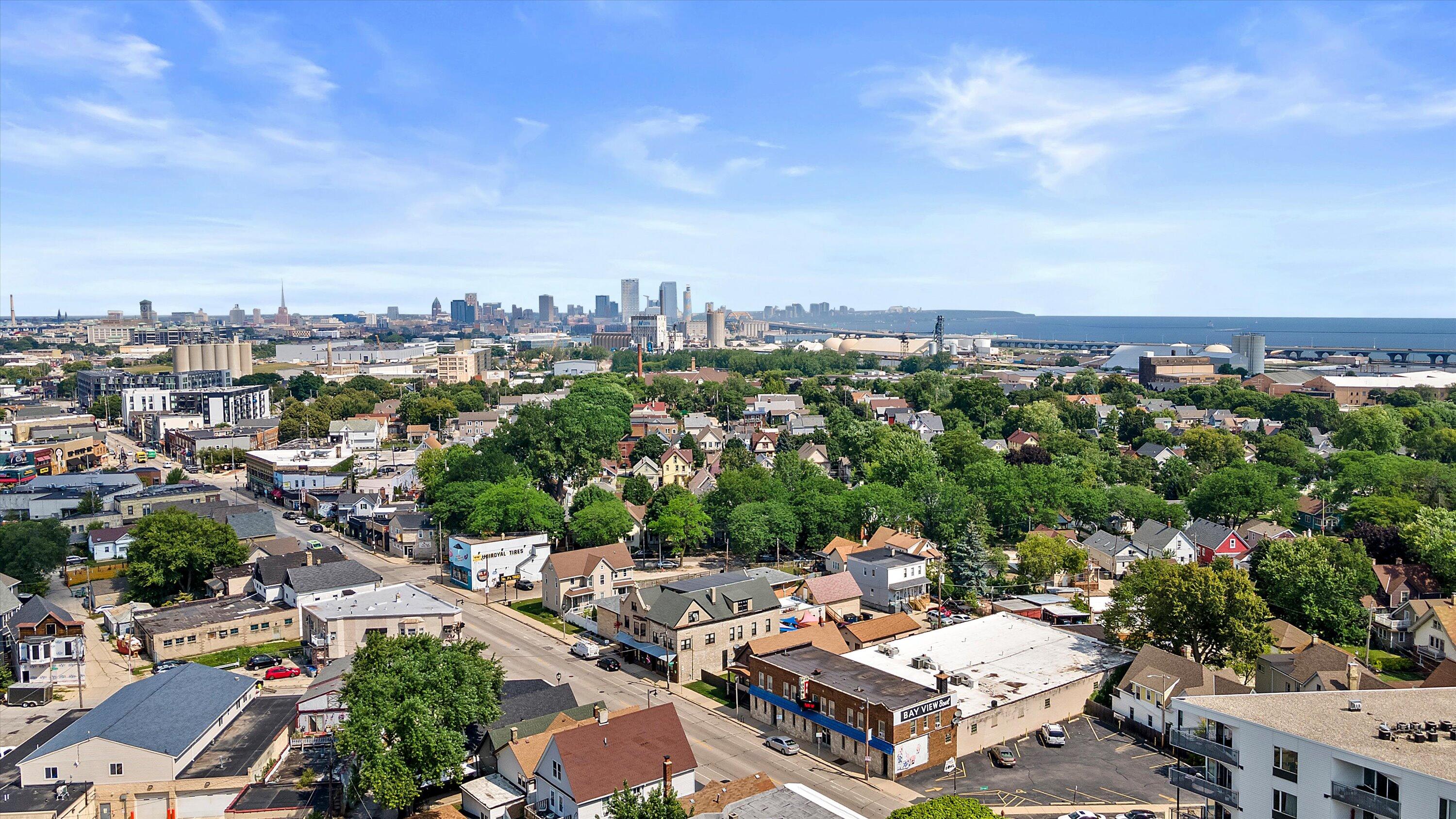 226 East Smith Street, Unit 228 Milwaukee, WI 53207 - Photo 33 of 39 Bay View