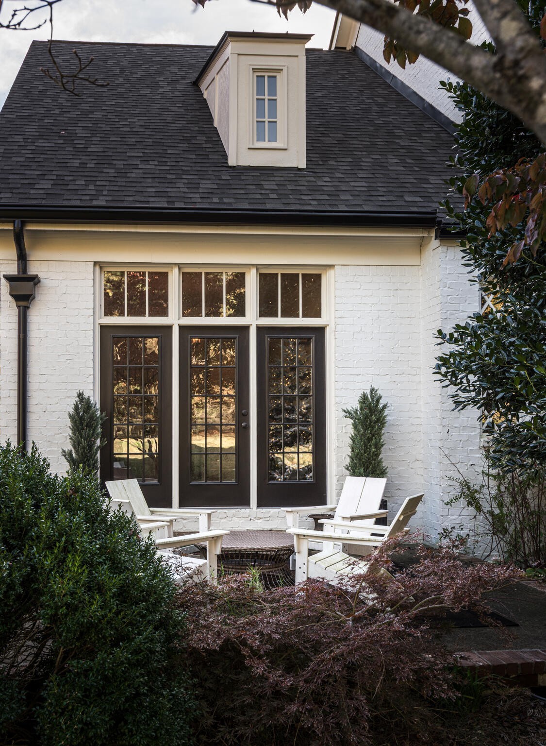 5561 Parker Branch Road Franklin, TN 37064 - Photo 2 of 21 a front view of a house with a yard