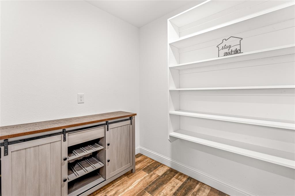 1265 North Houston Street Lorena, TX 76655 - Photo 10 of 29 a view of an empty room