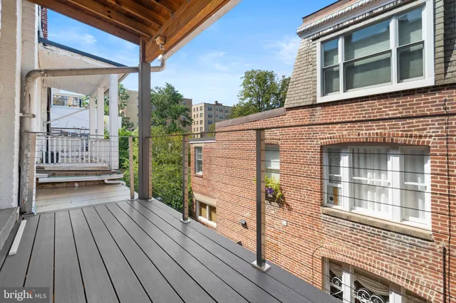 a black and white photo of a floor