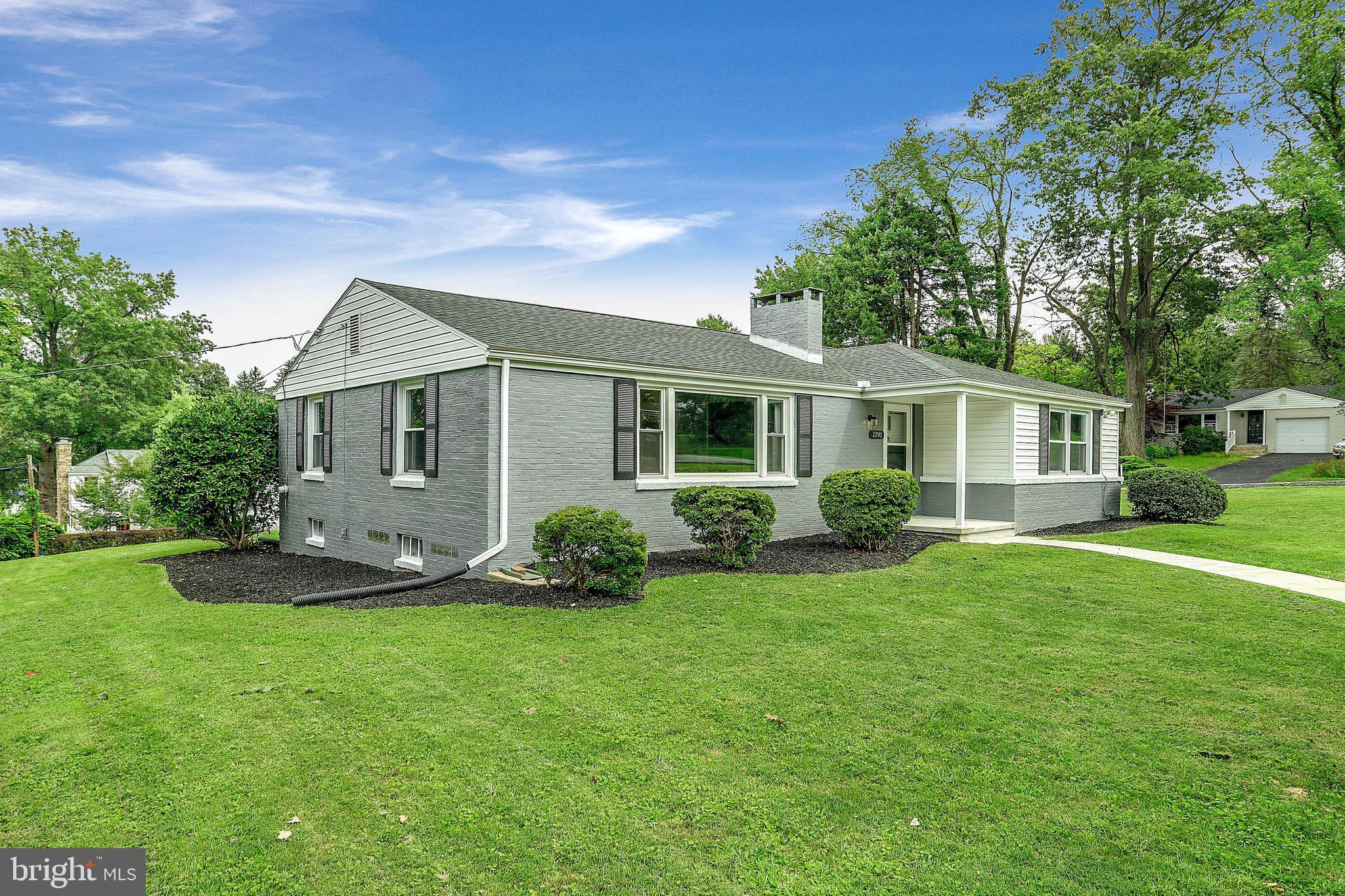 1391 Stratford Road York, PA 17403 - Photo 1 of 45 Gallery Image 1