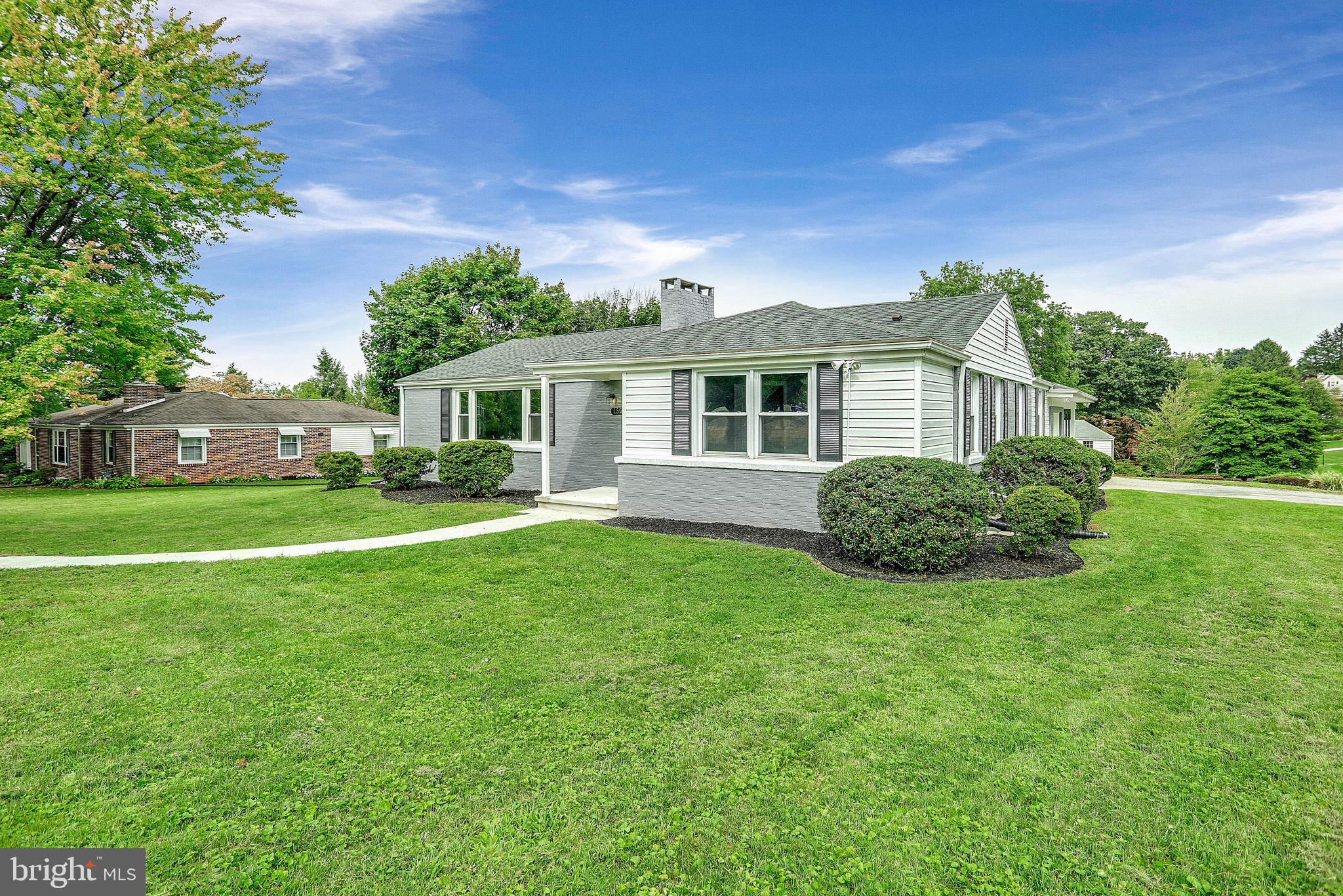 1391 Stratford Road York, PA 17403 - Photo 3 of 45 Gallery Image 3