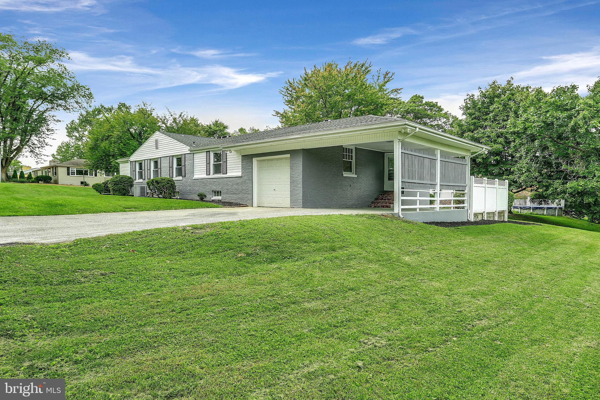 1391 Stratford Road York, PA 17403 - Photo 8 of 45 Gallery Image 8