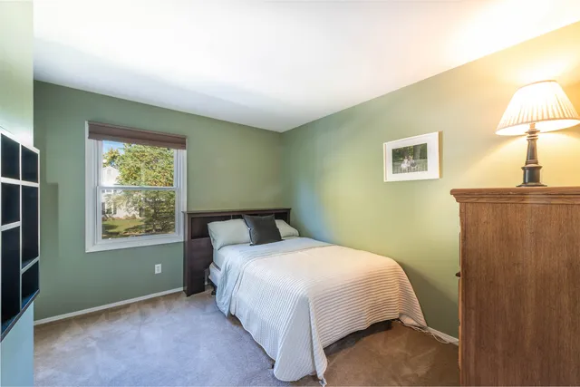 $460,000 | 1533 Banbury Avenue, St. Charles, IL 60174