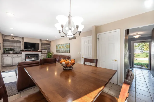 $460,000 | 1533 Banbury Avenue, St. Charles, IL 60174