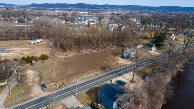 $279,900 | 1626 Lakeshore Drive, Campbell, WI 54603