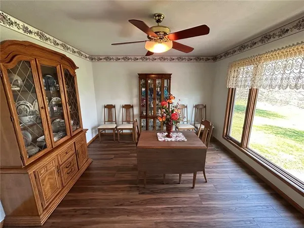 $404,900 | 21921 State Hwy BB, Nevada, MO 64772