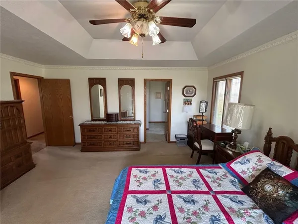 $404,900 | 21921 State Hwy BB, Nevada, MO 64772