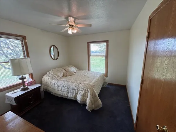 $404,900 | 21921 State Hwy BB, Nevada, MO 64772