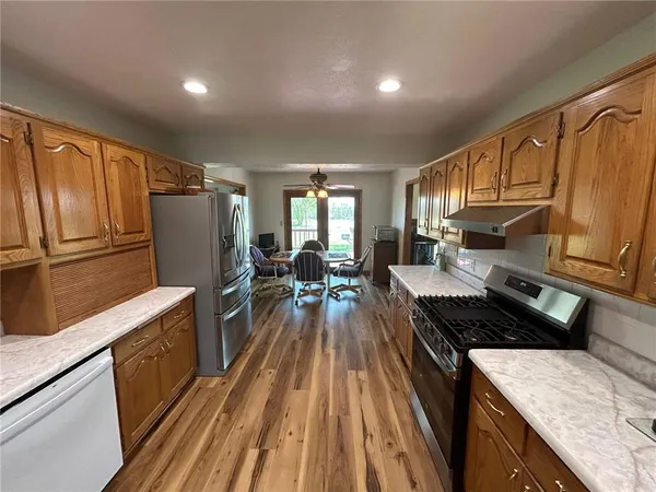 $404,900 | 21921 State Hwy BB, Nevada, MO 64772