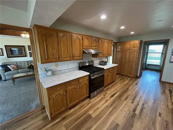 $404,900 | 21921 State Hwy BB, Nevada, MO 64772