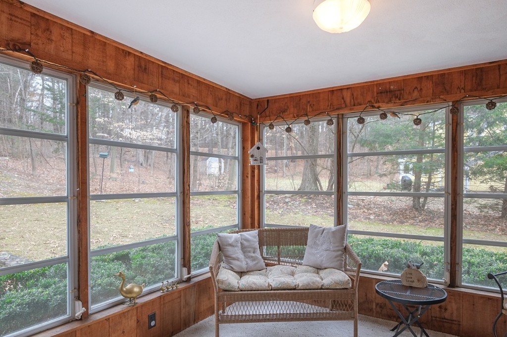 41 Davelin Road Wayland, MA 01778 - Photo 9 of 24 Gallery Image 9