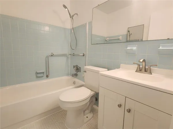 $1,425 | 2464 Australia Way East, Unit 62, Clearwater, FL 33763