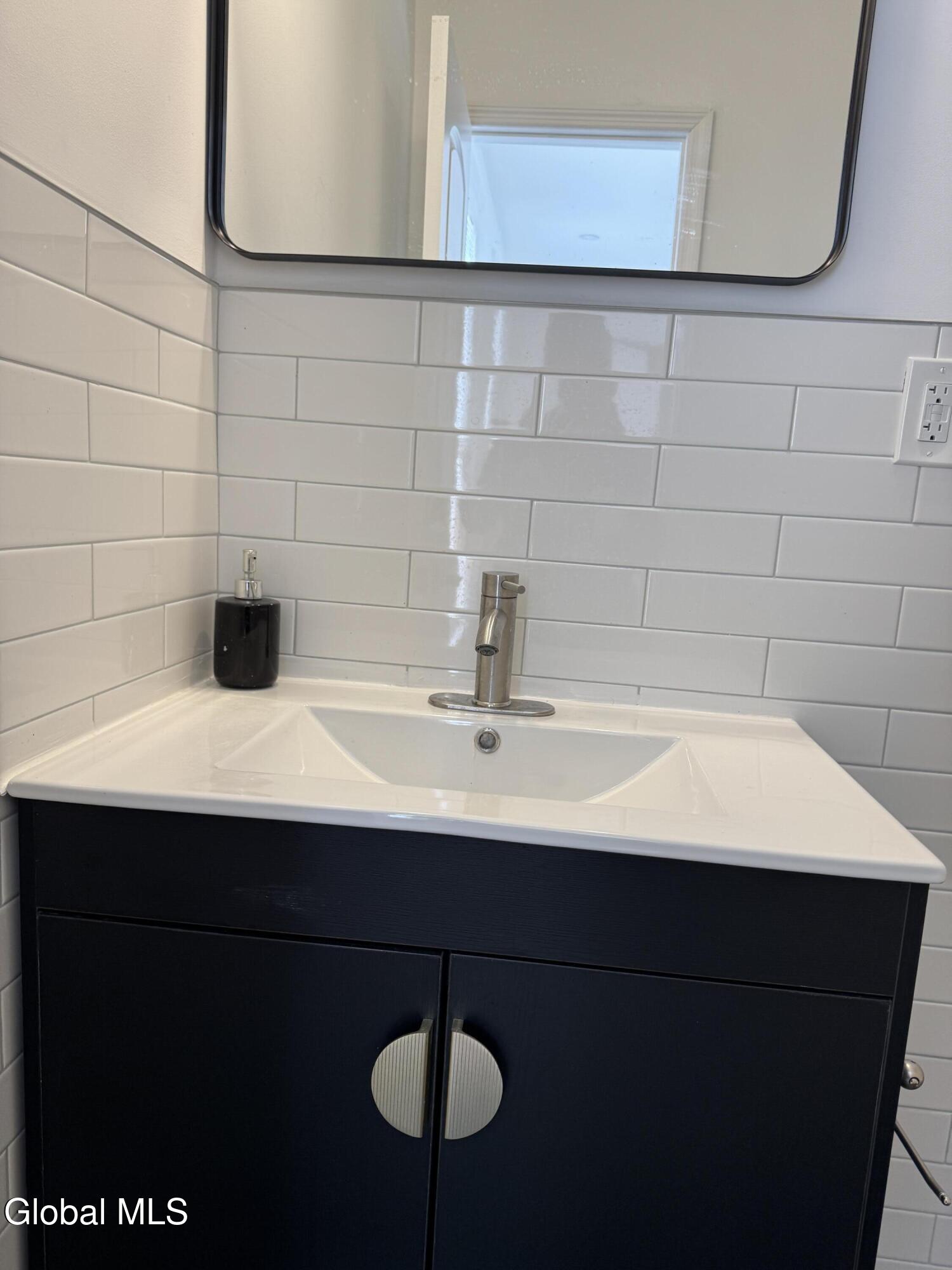 445 5th Avenue, Unit 2 Troy, NY 12182 - Photo 19 of 20 IMG_1043