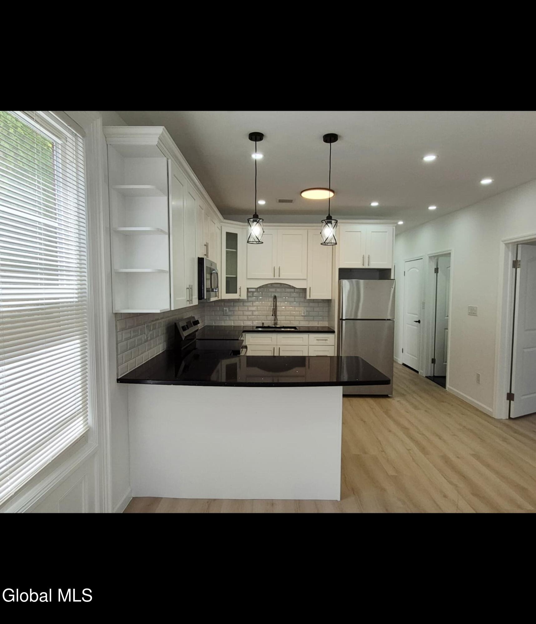 445 5th Avenue, Unit 2 Troy, NY 12182 - Photo 20 of 20 1000065065