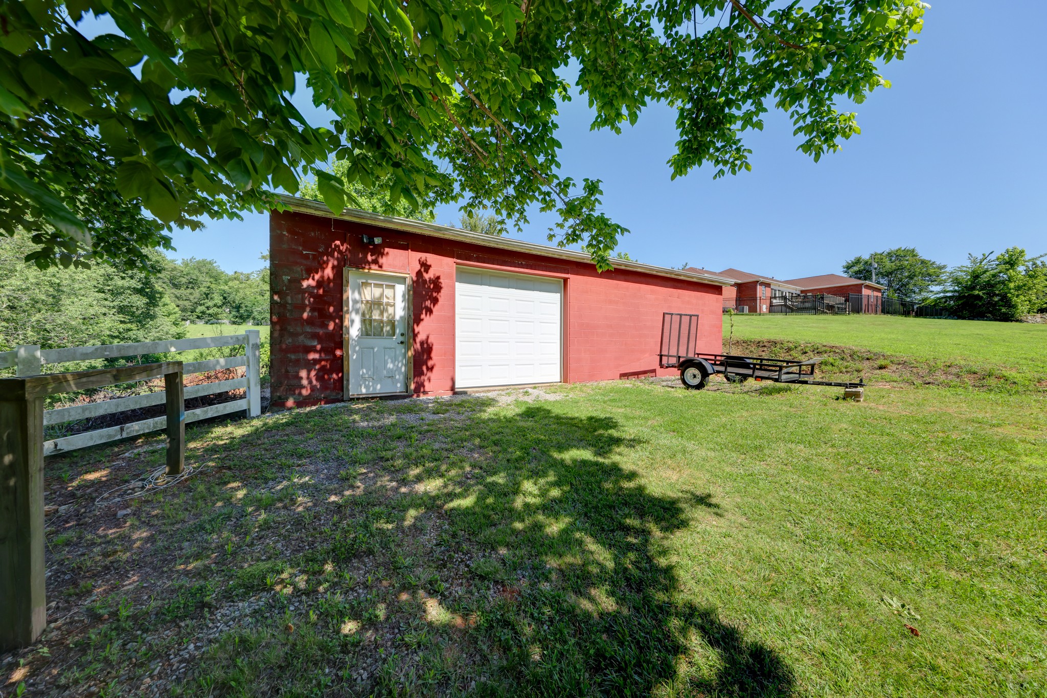 2251 Davidson Graveyard Road Clarksville, TN 37043 - Photo 68 of 78 a backyard of a house with lots of green space