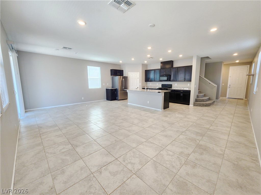 5574 Autumn Cliffs Way Las Vegas, NV 89118 - Photo 3 of 29