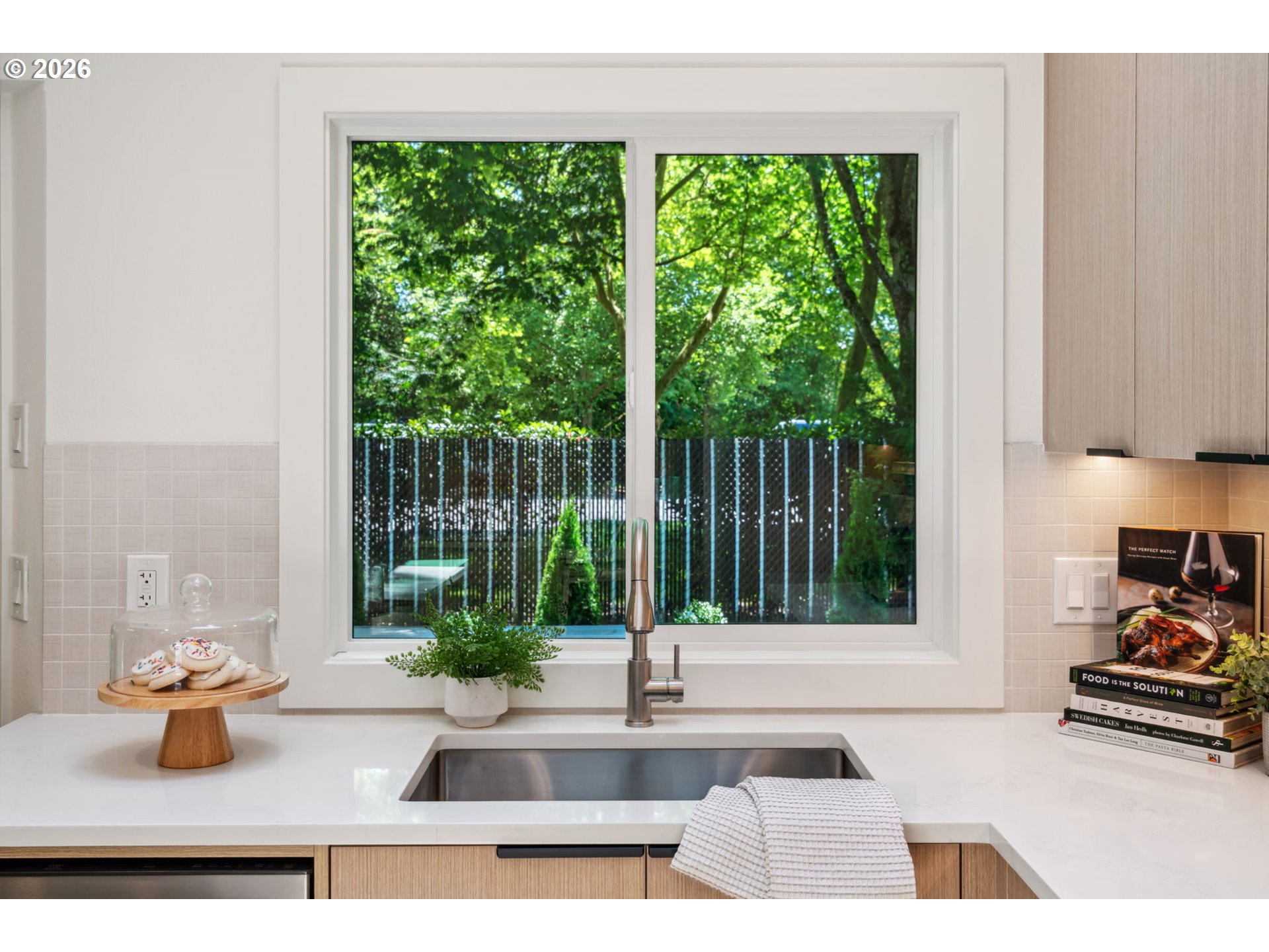 16428 Northeast San Rafael Drive Portland, OR 97230 - Photo 14 of 44 Kitchen