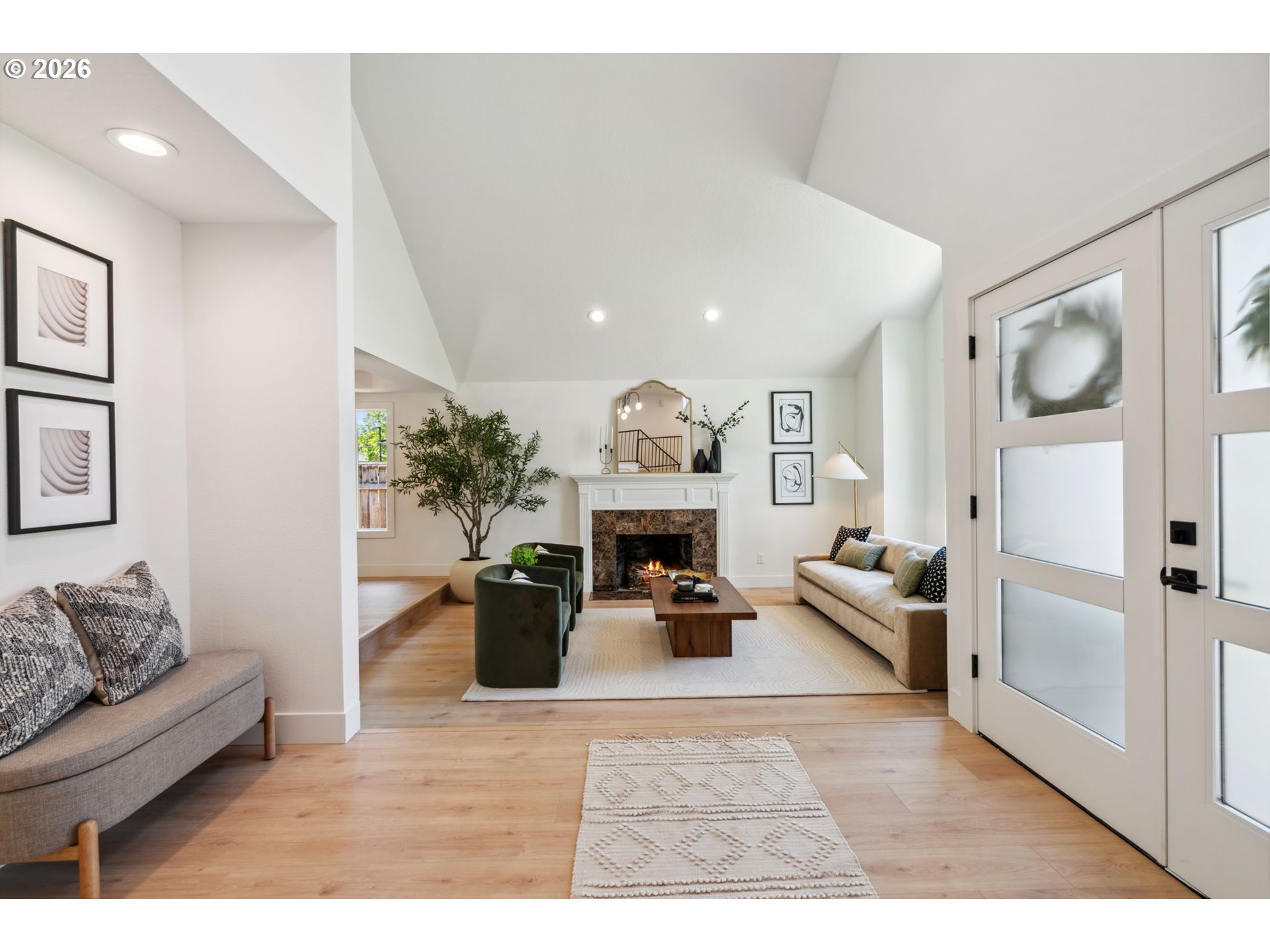 16428 Northeast San Rafael Drive Portland, OR 97230 - Photo 26 of 44 Entrance/Foyer