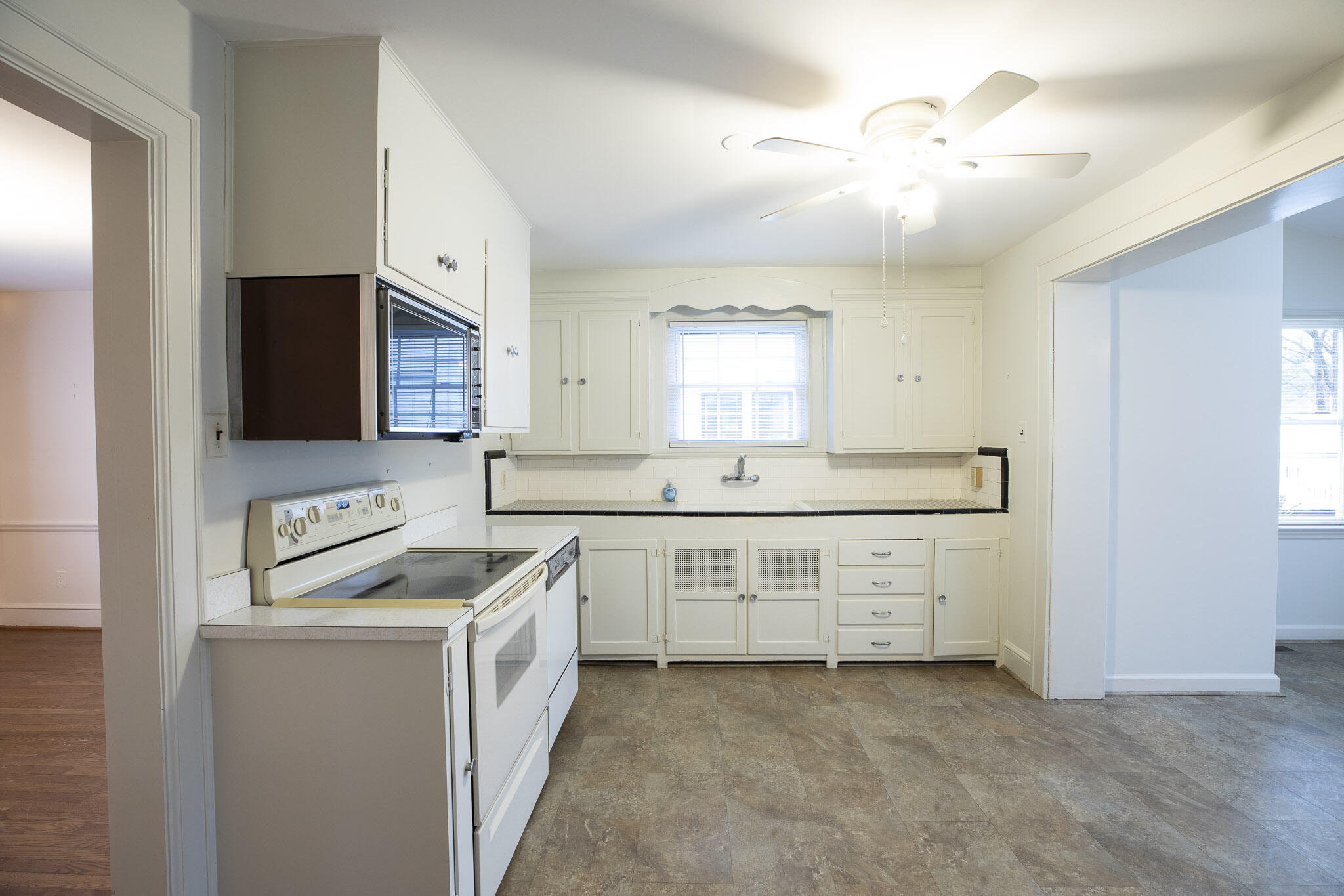 1818 Arlington Road Southwest Roanoke, VA 24015 - Photo 16 of 82 RNP_4468 LOW RES