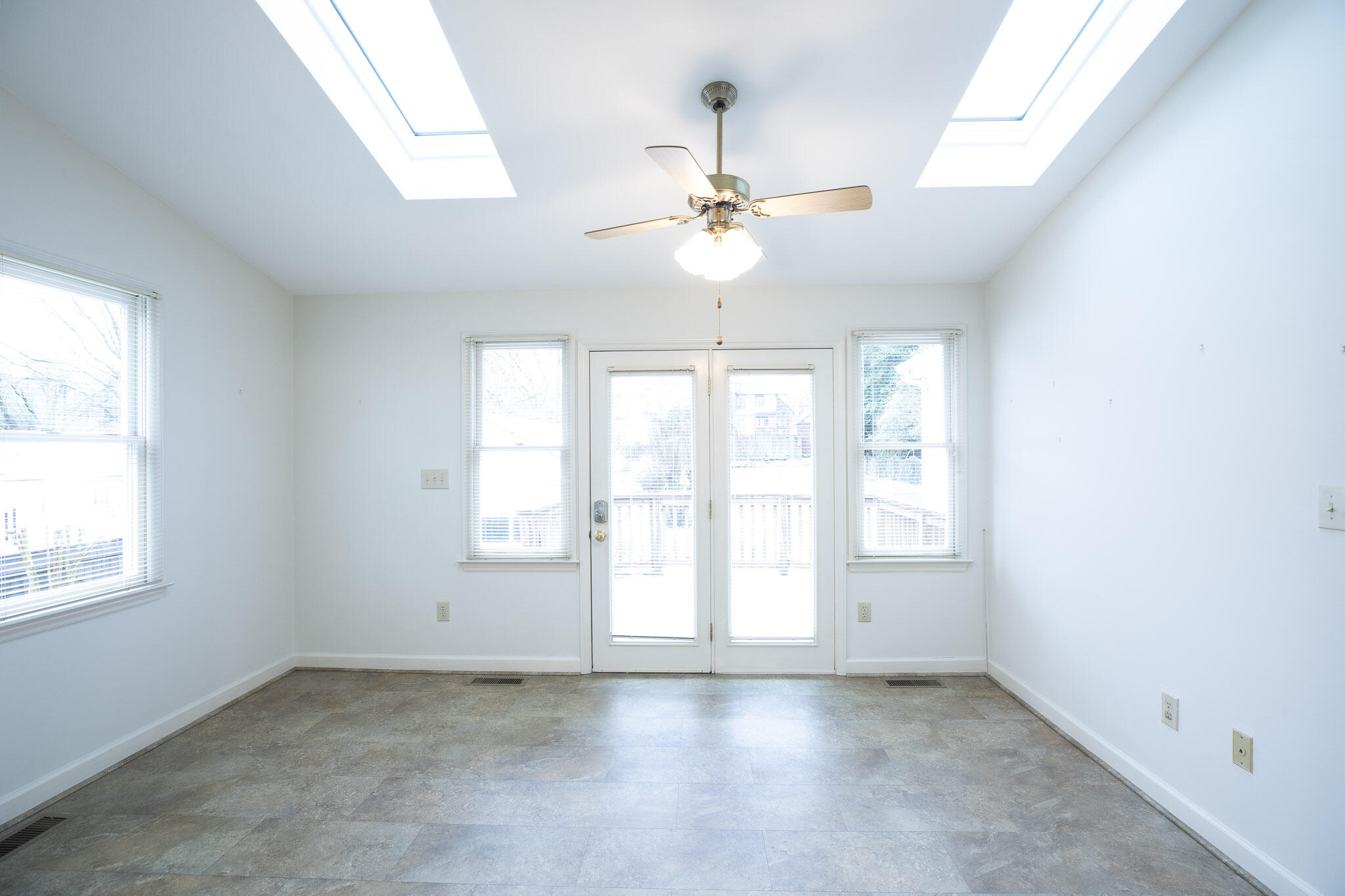 1818 Arlington Road Southwest Roanoke, VA 24015 - Photo 20 of 82 RNP_4482 LOW RES