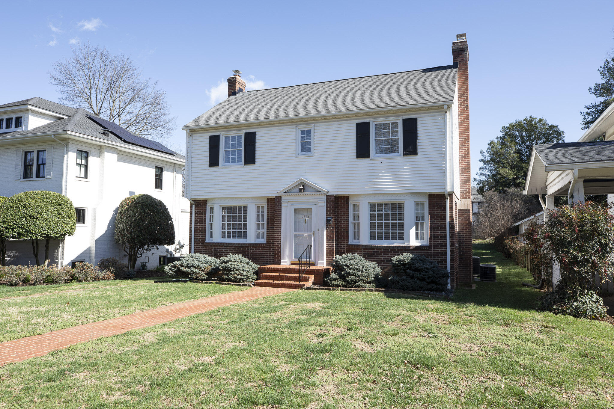 1818 Arlington Road Southwest Roanoke, VA 24015 - Photo 4 of 82 RNP 1_4776 LOW RES