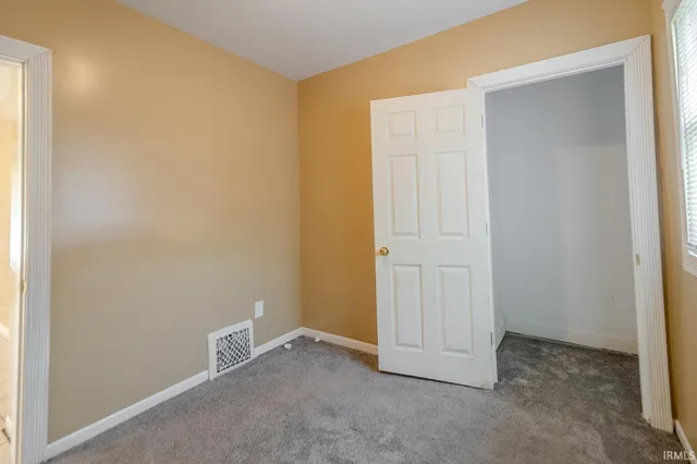 $128,000 | 1312 McKinnie Avenue, Fort Wayne, IN 46806