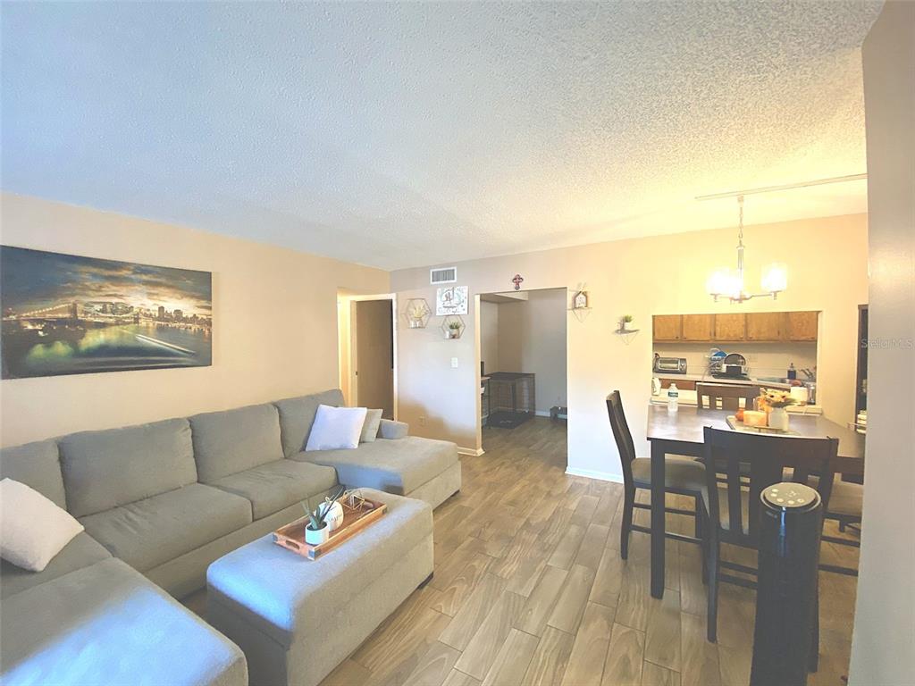 8213 Sun Spring Circle, Unit 31 Orlando, FL 32825 - Photo 3 of 20