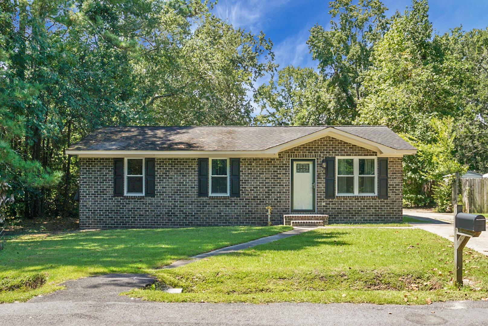 96 Sheriffs Lane Moncks Corner, SC 29461 - Photo 2 of 23 DSC03987