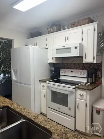$2,300 | 320 Moore Avenue, Pooler, GA 31322