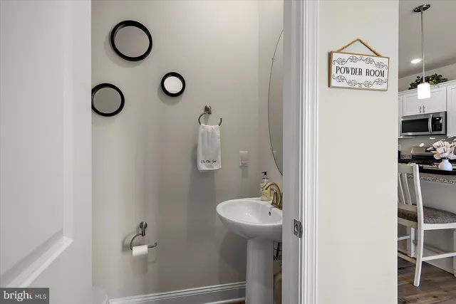 a view of a walk in closet