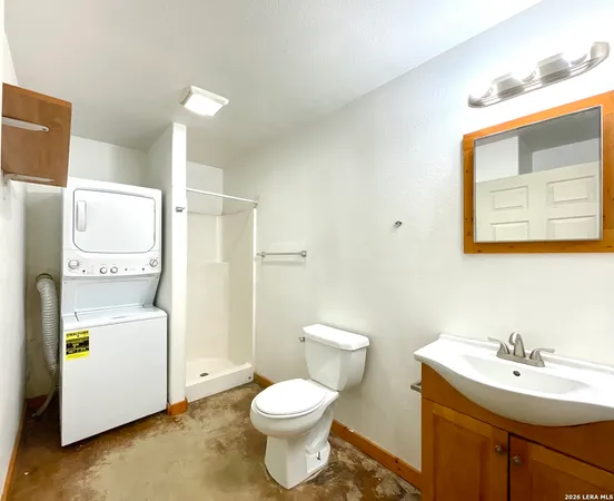 $1,199 | 573 Highway 97, Unit 104, Floresville, TX 78114