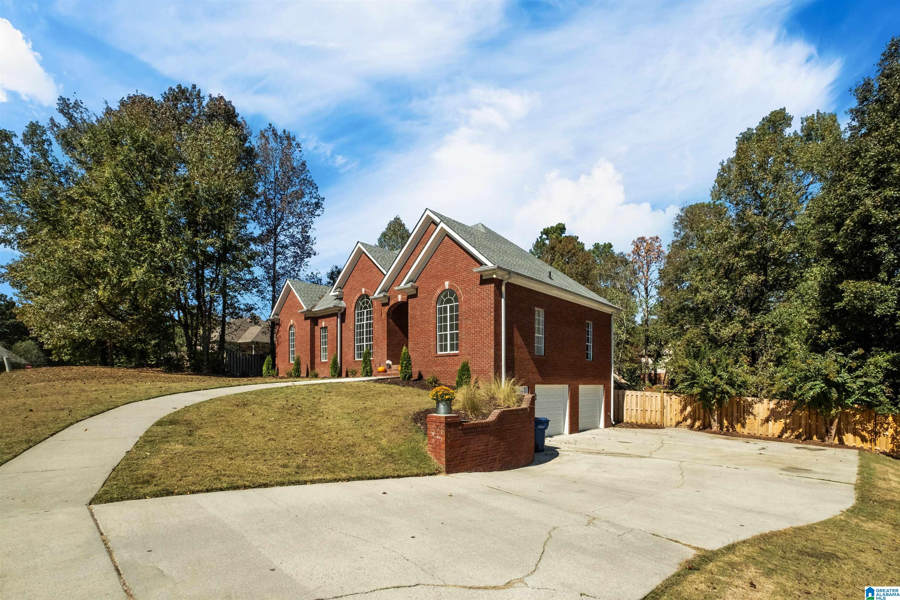 105 Thoroughbred Lane Alabaster, AL 35007 - Photo 1 of 65