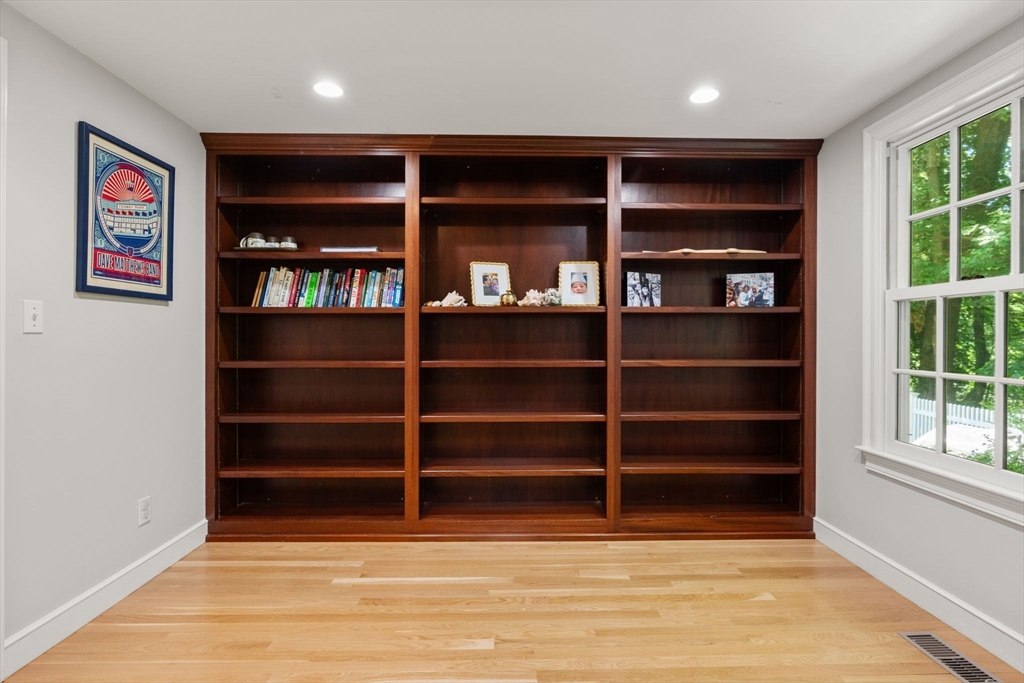 99 Parker Road Wellesley, MA 02482 - Photo 21 of 37