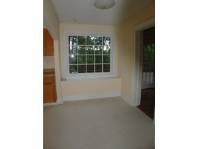 3037 Cliffside Road Kingsport, TN 37664 - Photo 6 of 12 Photo 6
