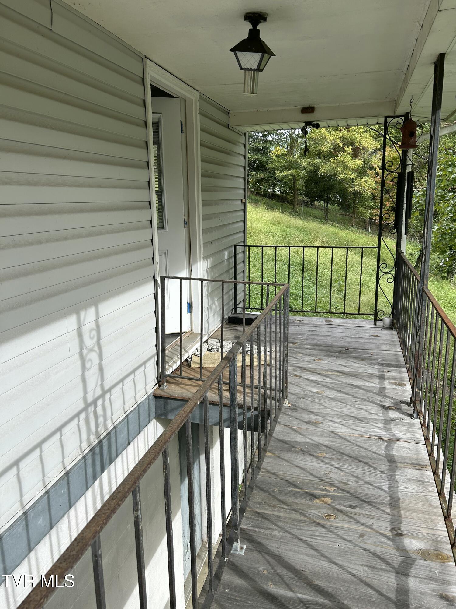 1048 Ridge Avenue Northwest Norton, VA 24273 - Photo 26 of 27 IMG_1907