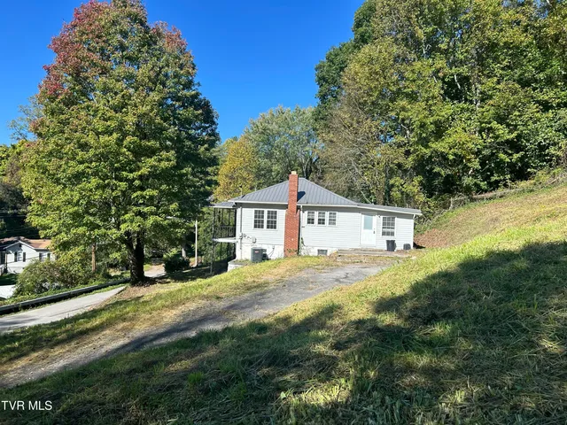 $99,000 | 1048 Ridge Avenue Northwest, Norton, VA 24273