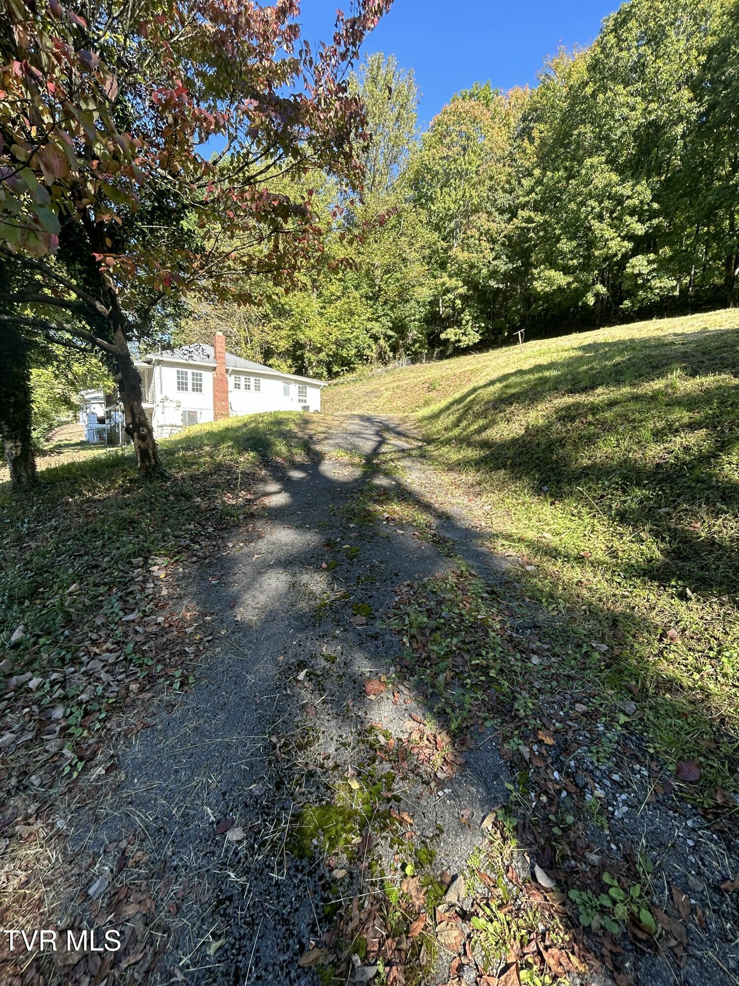 1048 Ridge Avenue Northwest Norton, VA 24273 - Photo 7 of 27 IMG_1963