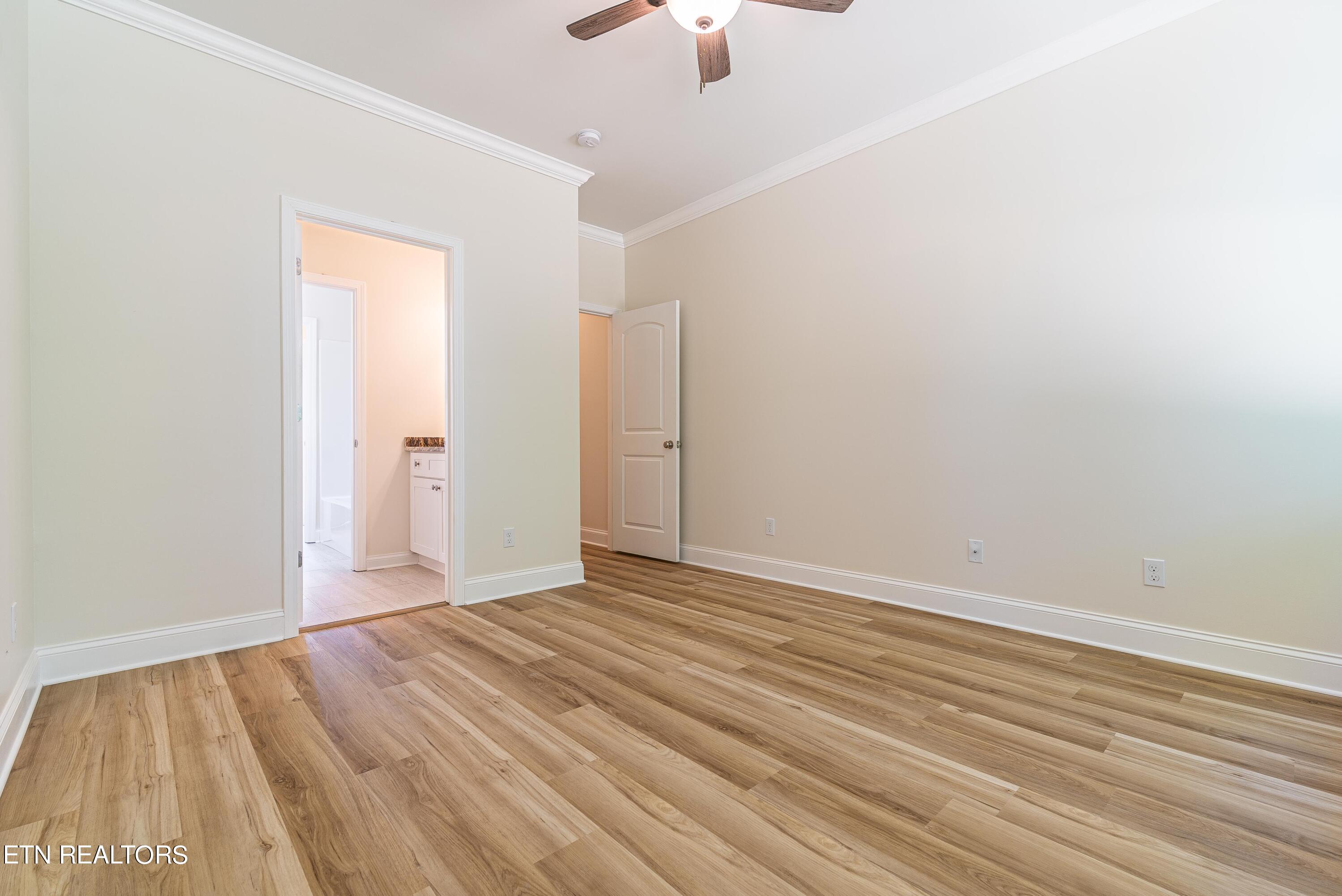 117 Crossroads Boulevard Oak Ridge, TN 37830 - Photo 15 of 29 DSC01702