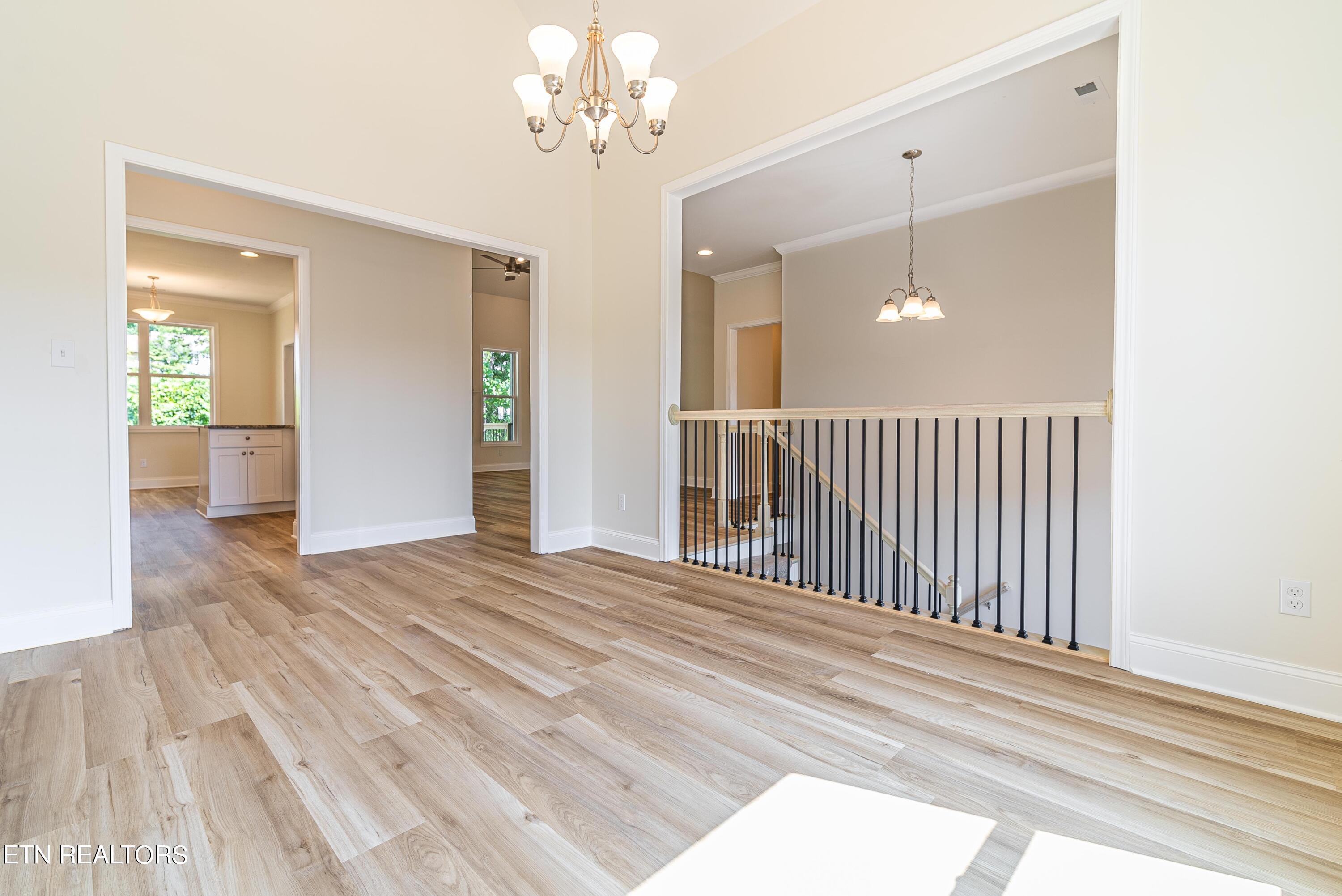 117 Crossroads Boulevard Oak Ridge, TN 37830 - Photo 5 of 29 DSC01841